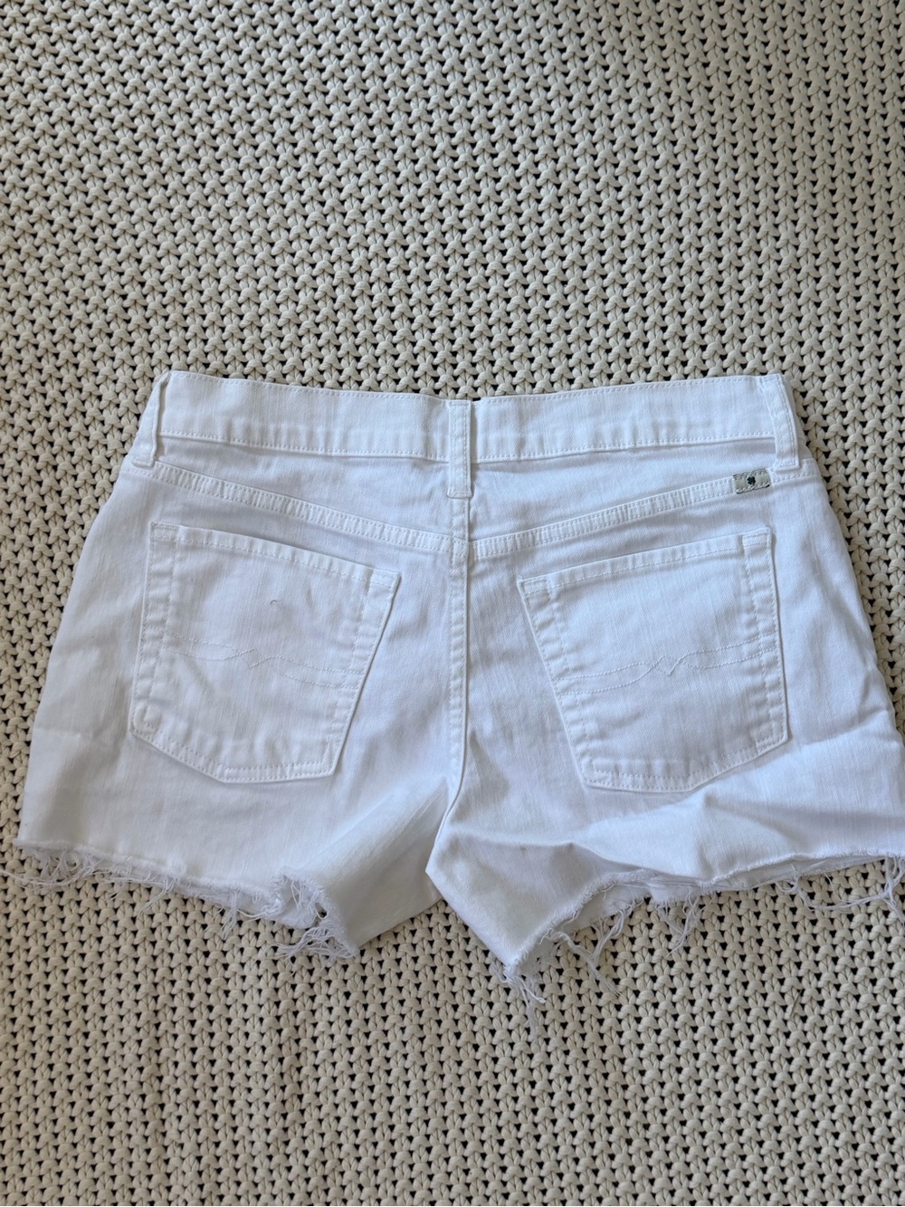 Lucky Brand Low Rise White Denim Cutoff Shorts Women's Size 4/27 Summer Y2K - Picture 4 of 6